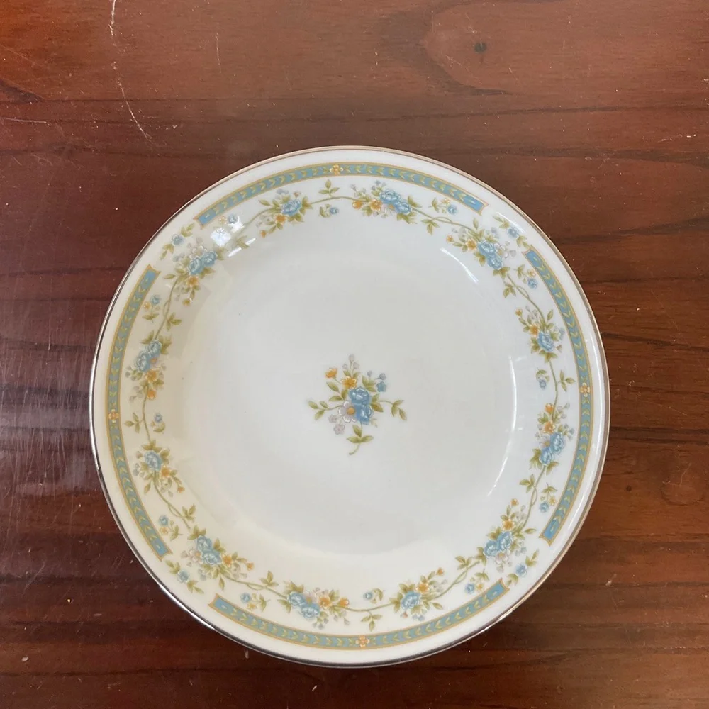Four Crown China Barclay 519 4 soup bowls